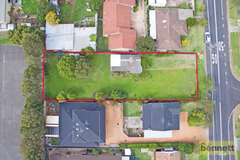 14 Woods Road, South Windsor - Thumbnail 3