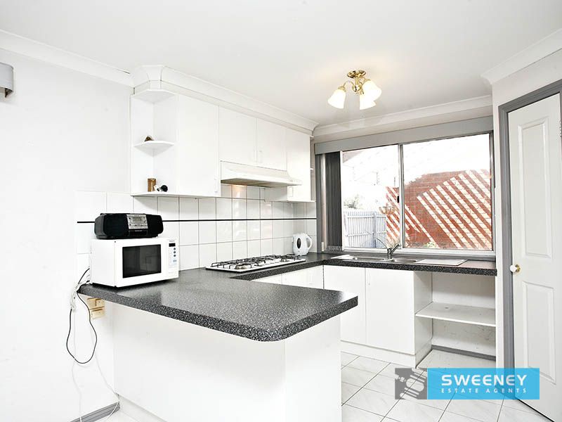 2 O'Connor Court, Altona Meadows - Thumbnail 4