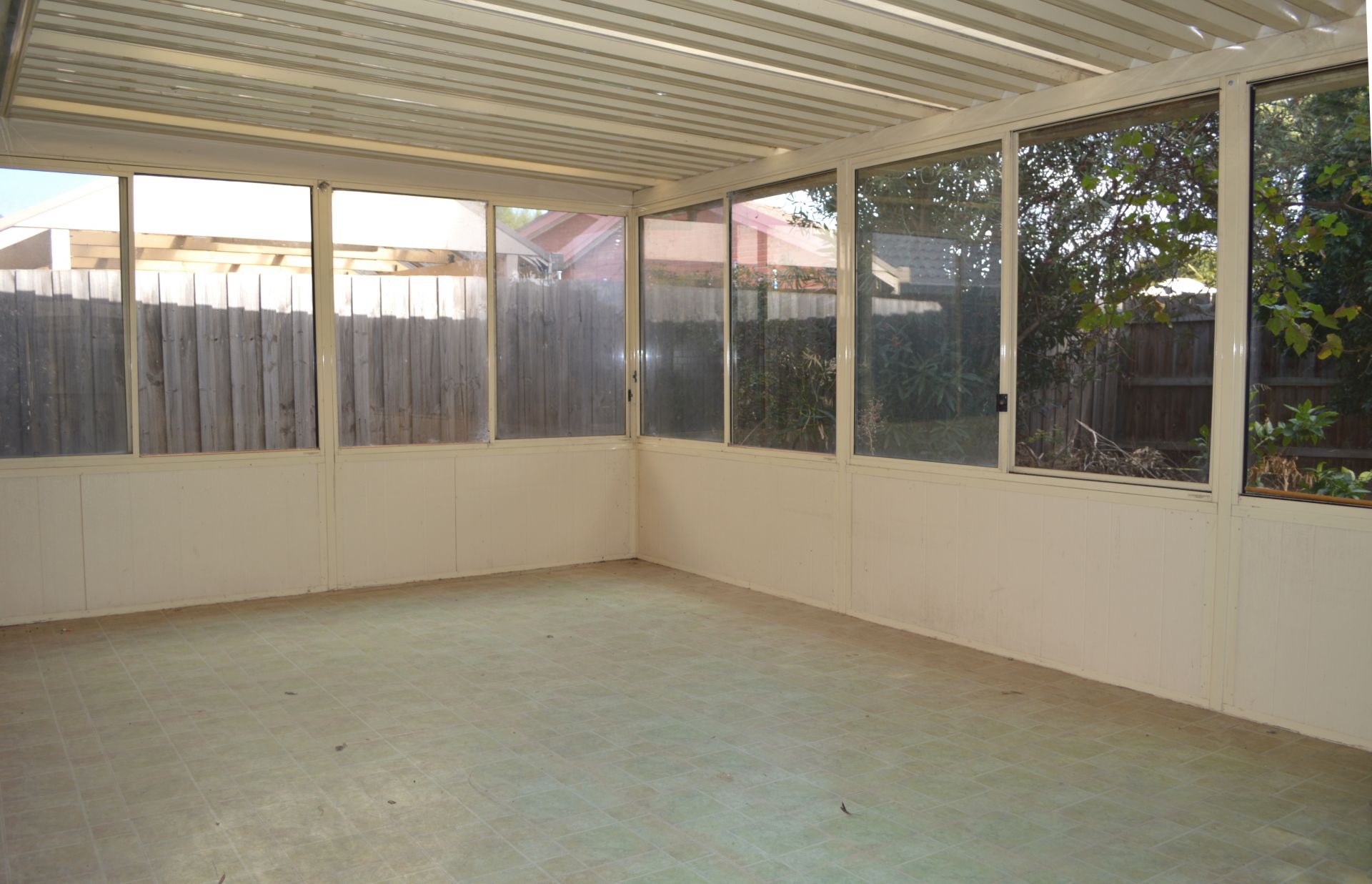 PERFECT LOCATION   *Insp Tue 18th Apr @ 4:15pm*
