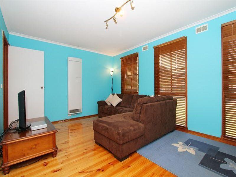 Perfectly Renovated!! Fantastic Location!!