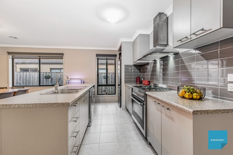 38 Sunningdale Drive, Hillside - Thumbnail 5
