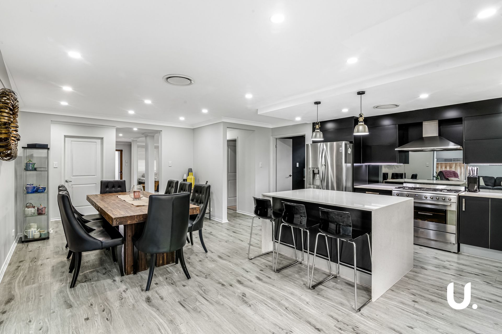 Colebee 41 Burringoa Crescent