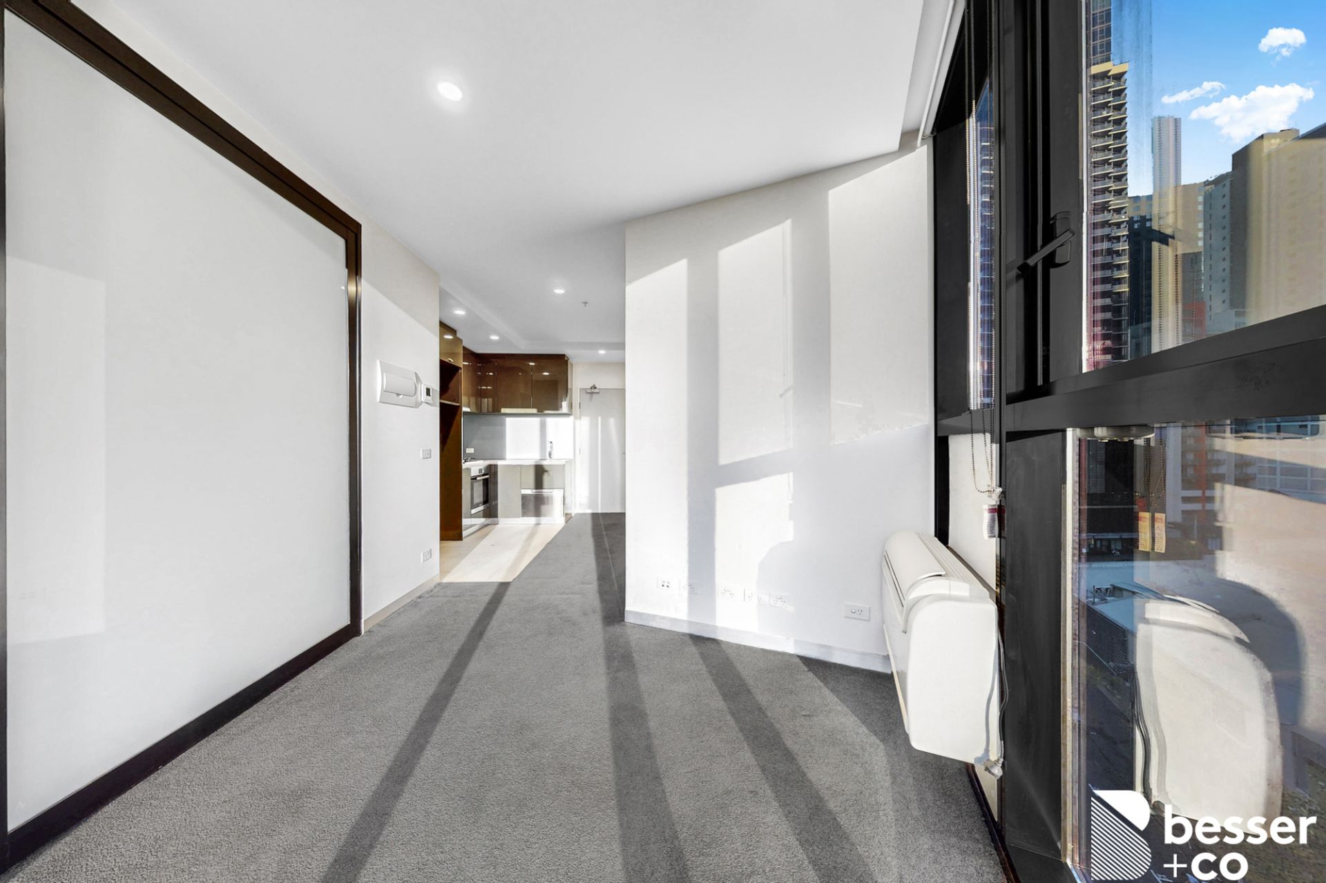 706/33 Clarke Street, Southbank - Thumbnail 4