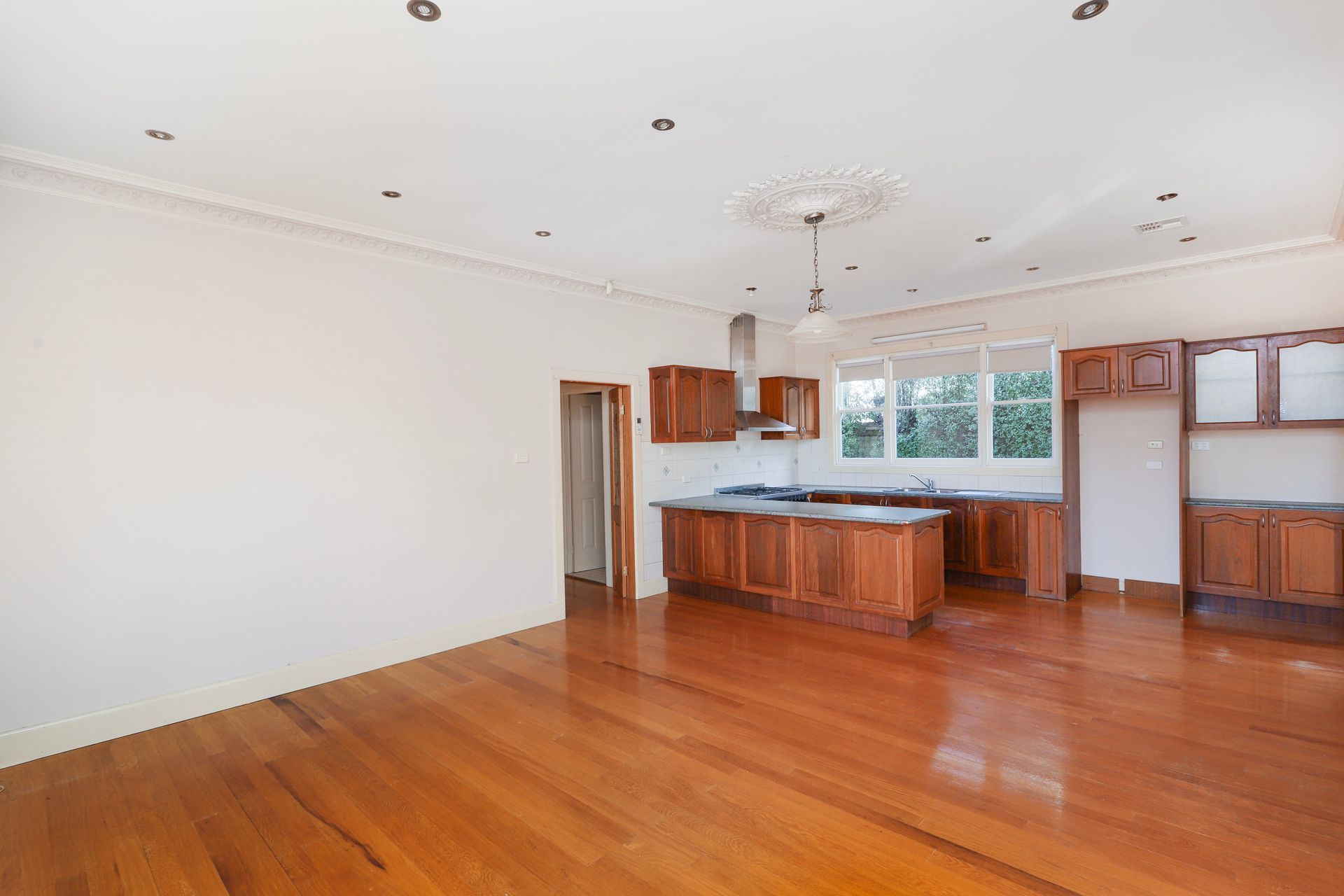 5 Eden Street Footscray VIC, Footscray - Thumbnail 3