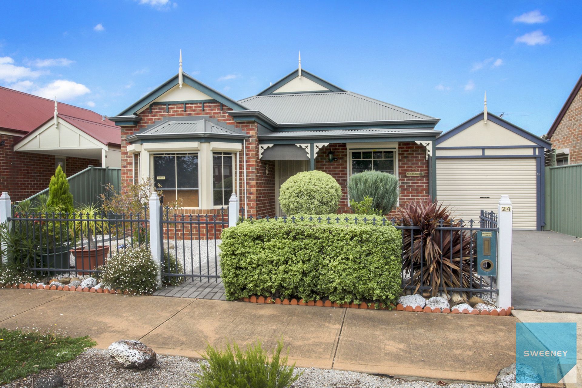 24 Hepburn Way, Caroline Springs - Thumbnail 3
