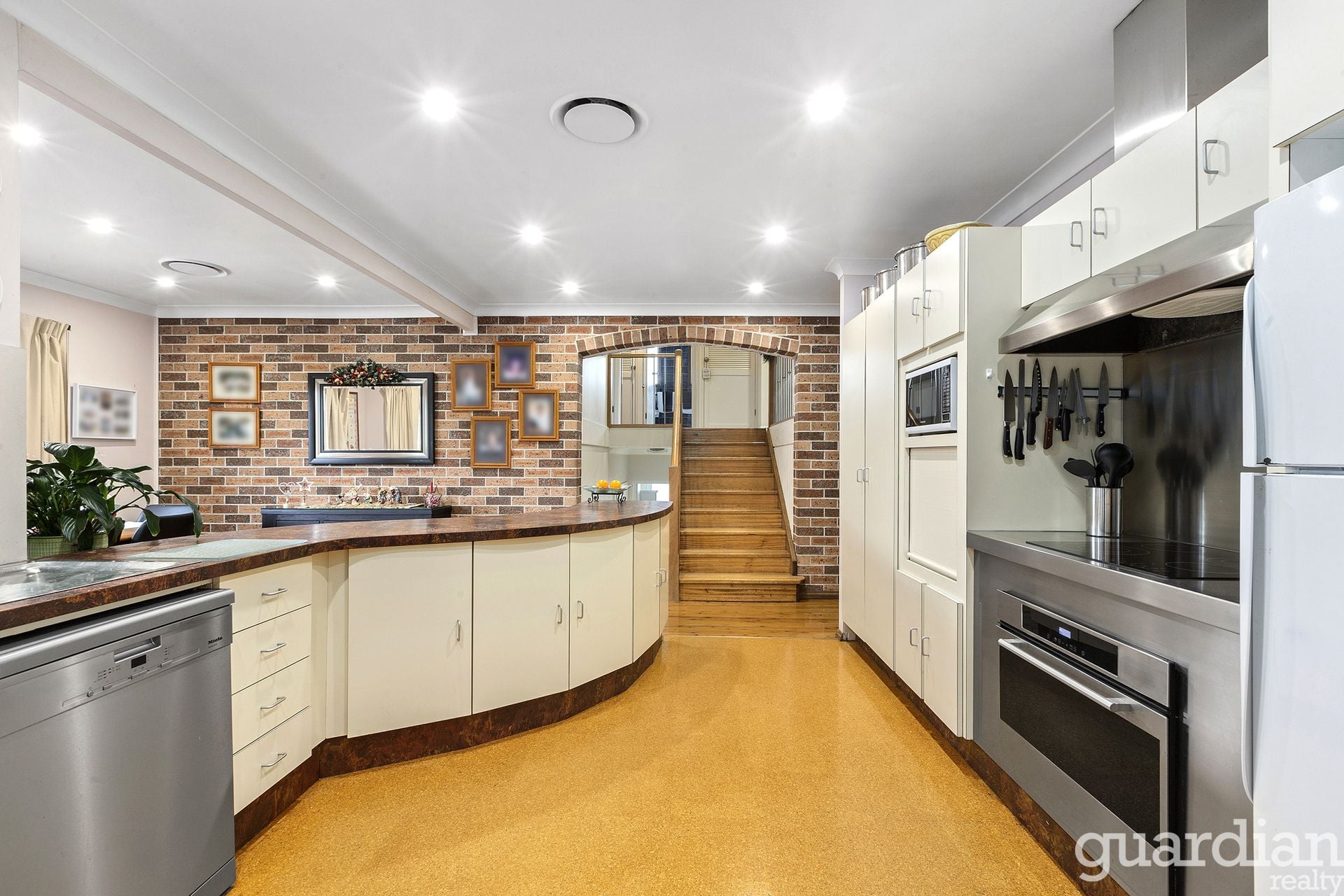 30 Nancy Place Galston NSW, Galston - Thumbnail 4