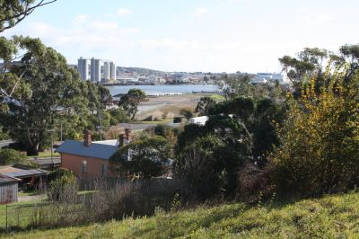 4 Marine Street, East Devonport, East Devonport - Thumbnail 2