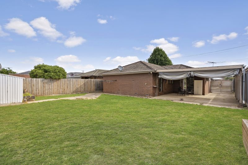 28 Holroyd Drive, Epping