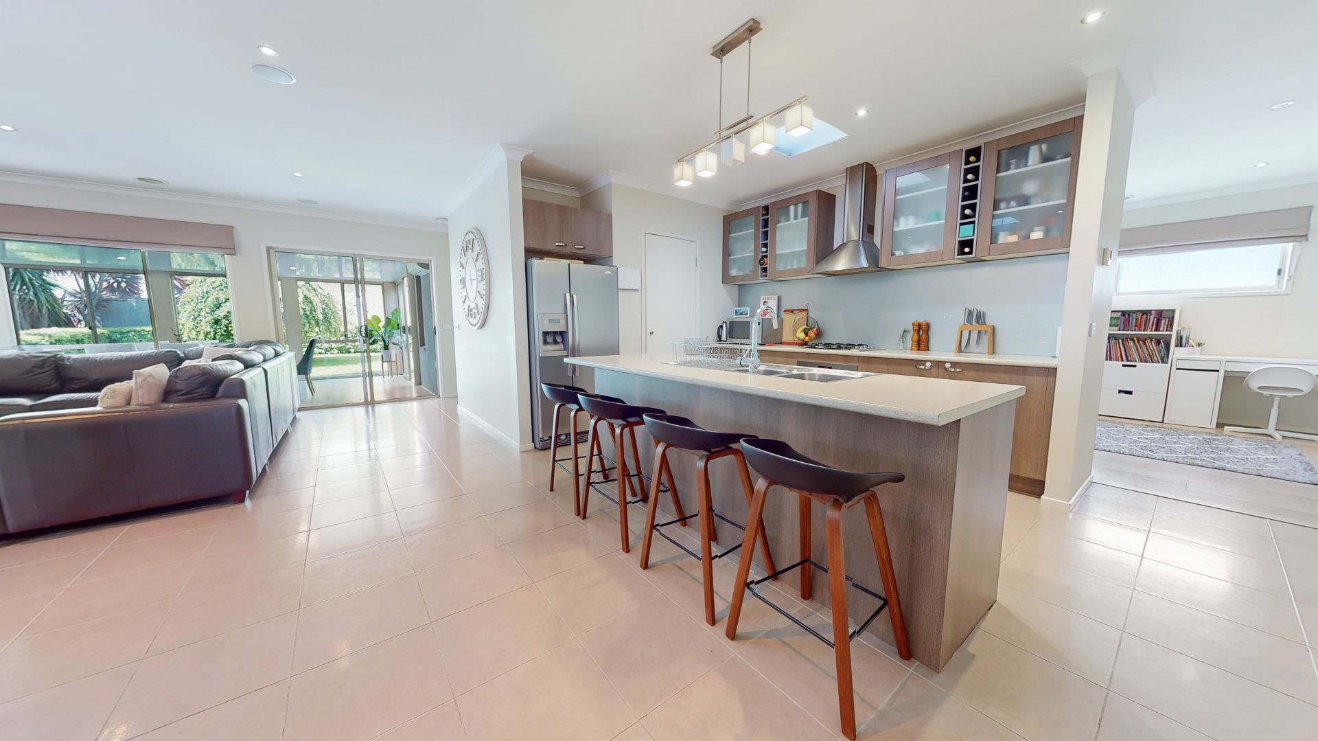 112 Hutchinson Drive, Lynbrook OBrien Real Estate