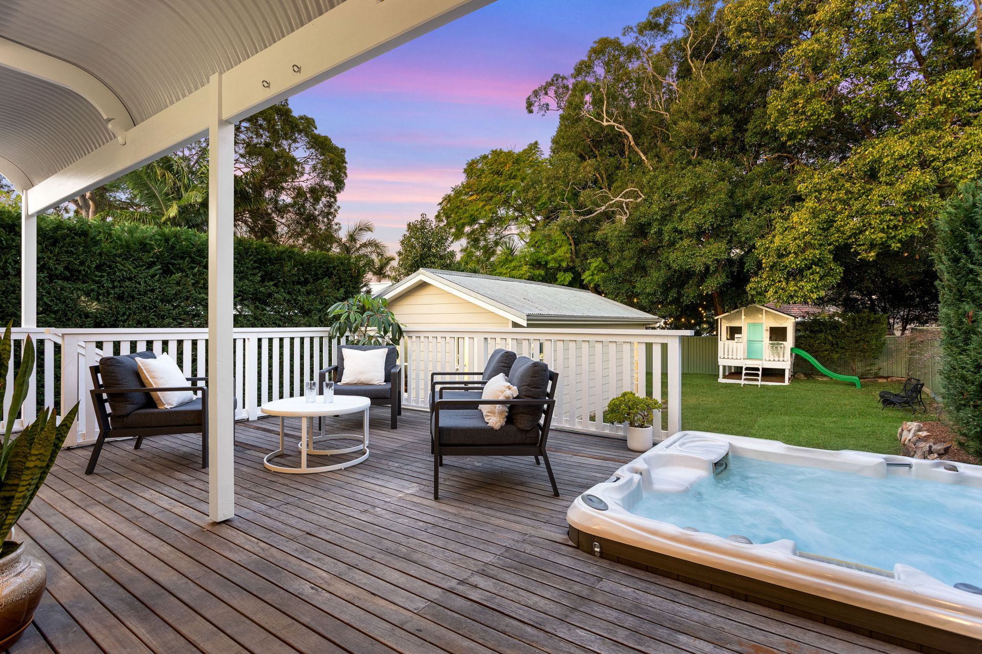 18 Chamberlain Avenue, Caringbah, Caringbah - Thumbnail 2
