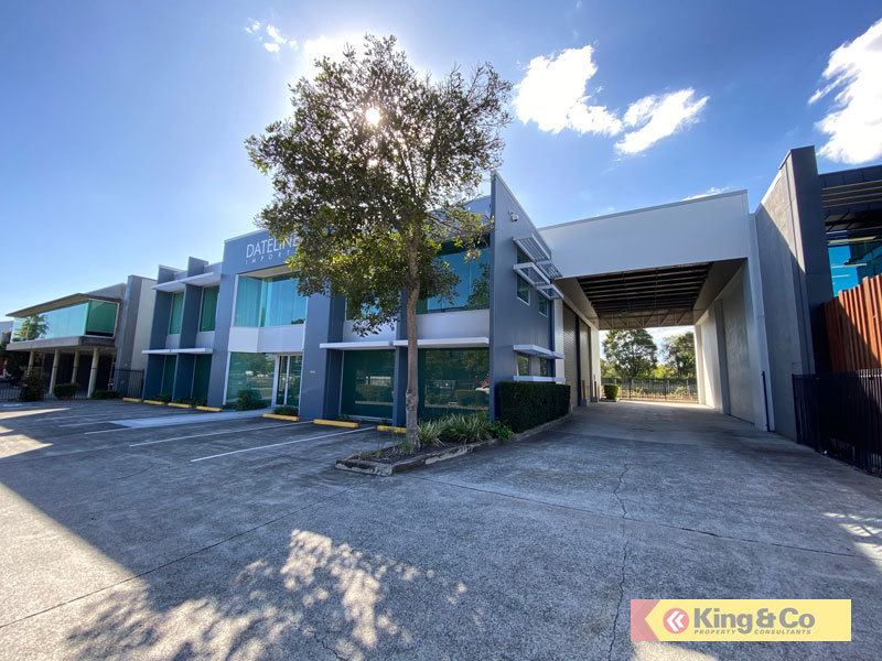 SUPERBLY PRESENTED, SUPERB LOCATION