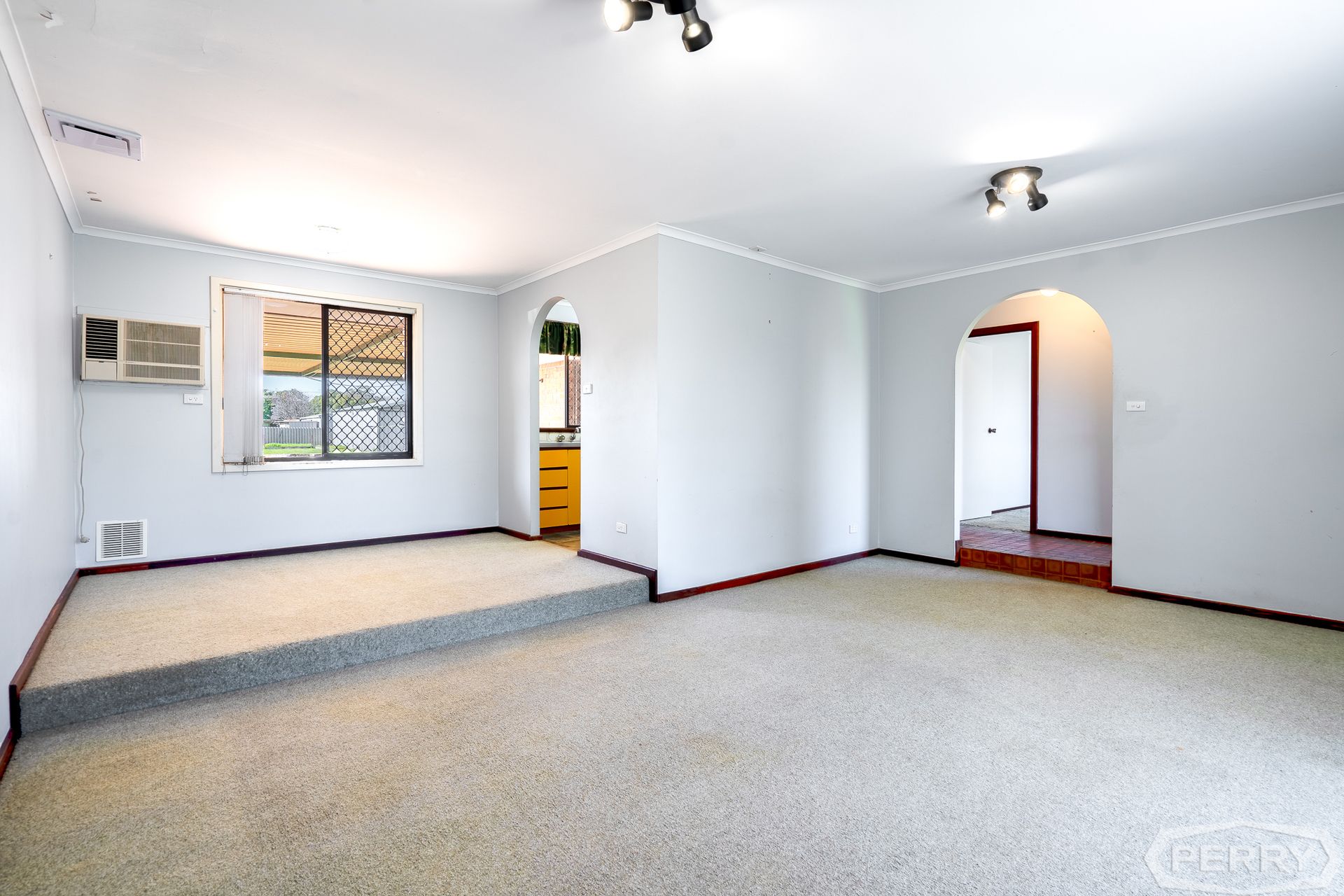 8 Moulton Street, Coodanup, Coodanup - Thumbnail 5