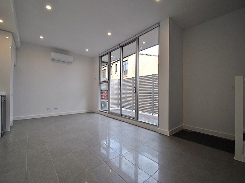 105/356 Carlisle Street, St Kilda East - Thumbnail 4