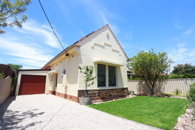 Characterful solid brick Art Deco maisonette set amongst leafy streets, easy access to the CBD and the beach - with heaps of room to move and improve!