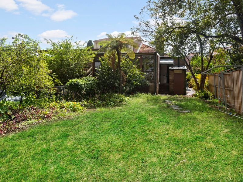 Real Estate For Sale 35 Montague Road Cremorne , NSW