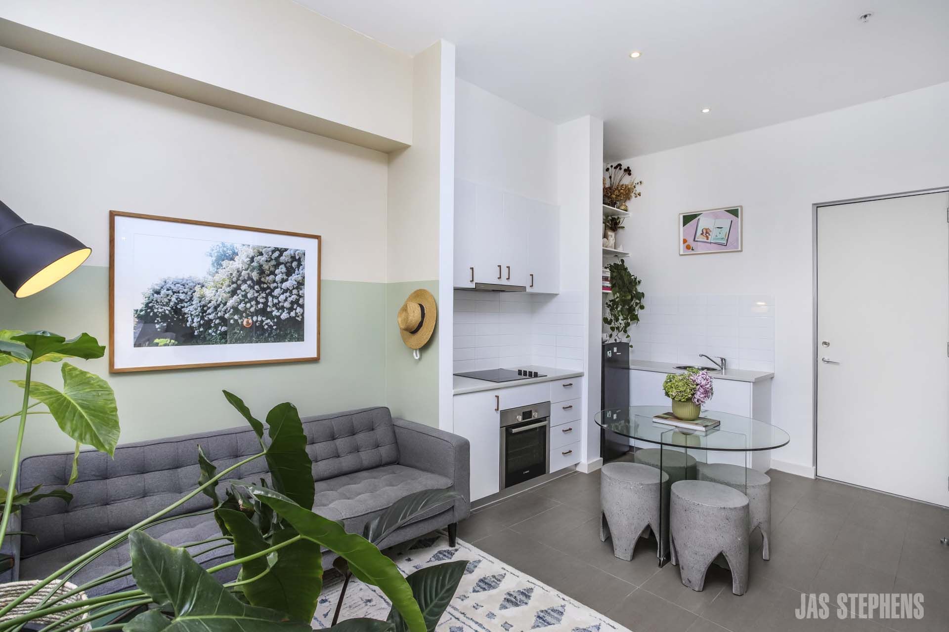 2/232 Nicholson Street FOOTSCRAY VIC, Footscray - Thumbnail 2