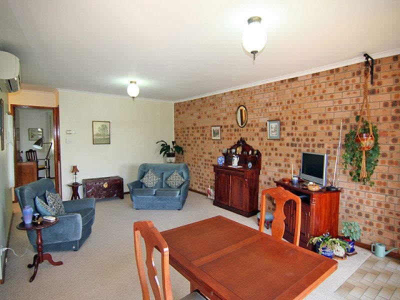 34 Evergood Close, Weston - Thumbnail 4