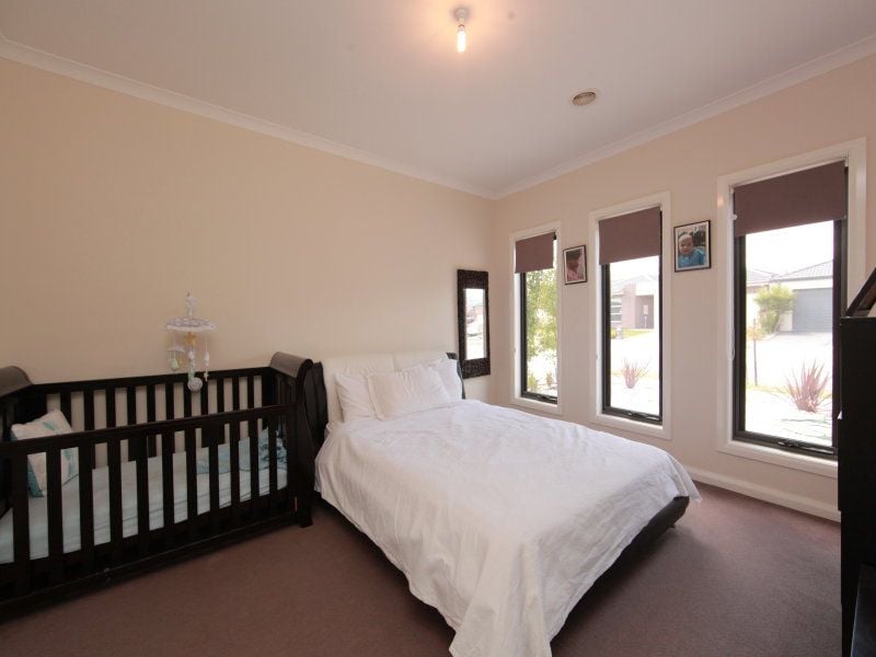 7 Cabarita Crescent SOUTH MORANG, South Morang - Thumbnail 8