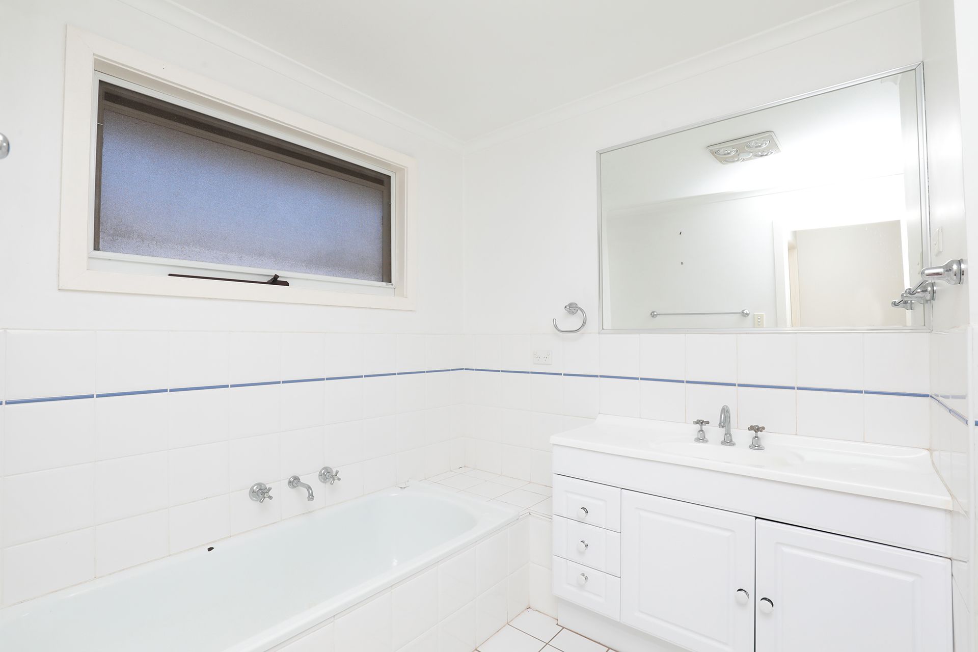 108 Mary Avenue, Wheelers Hill - Thumbnail 8