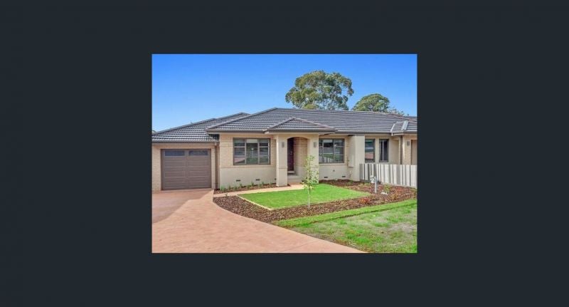 2/10 Manton Street, Heidelberg
