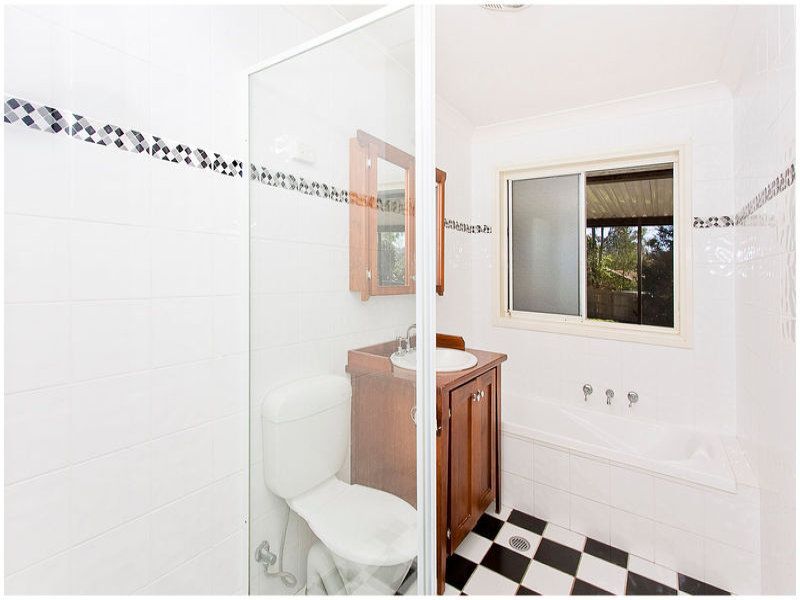 2 Coral Place, North Richmond - Thumbnail 7