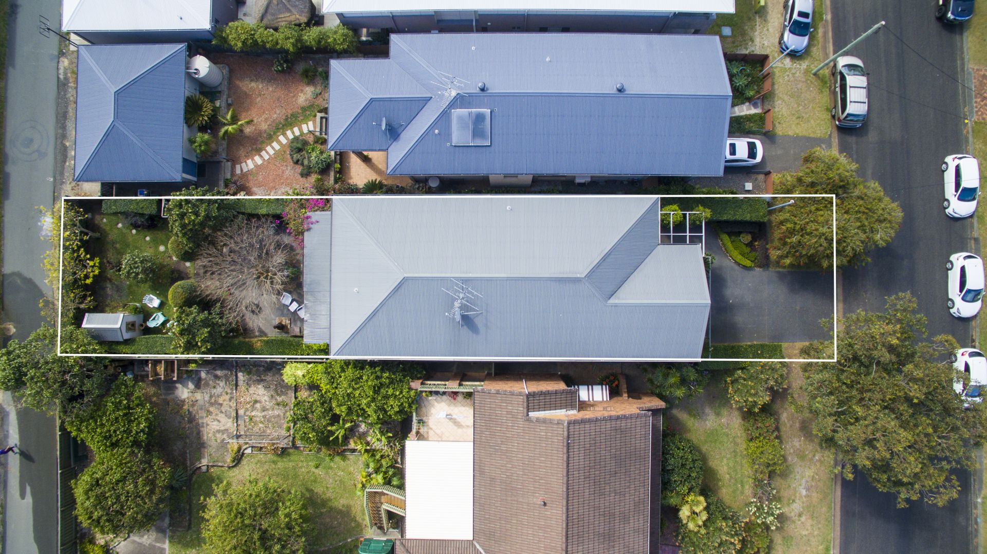 Perfectly Configured for Growing Families, Just 700m from the Beach, Just - Thumbnail 3