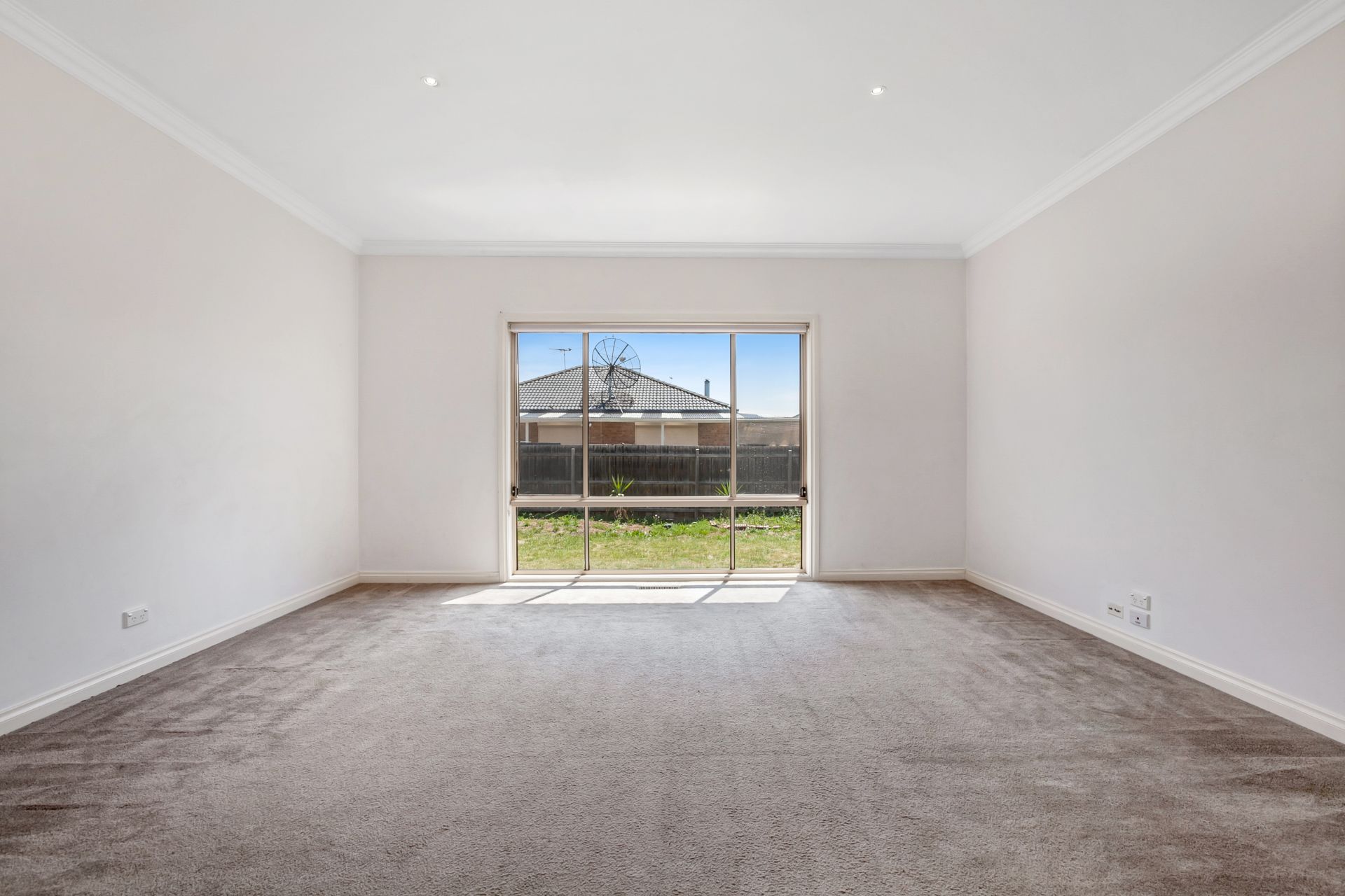 SPACIOUS FAMILY HOME