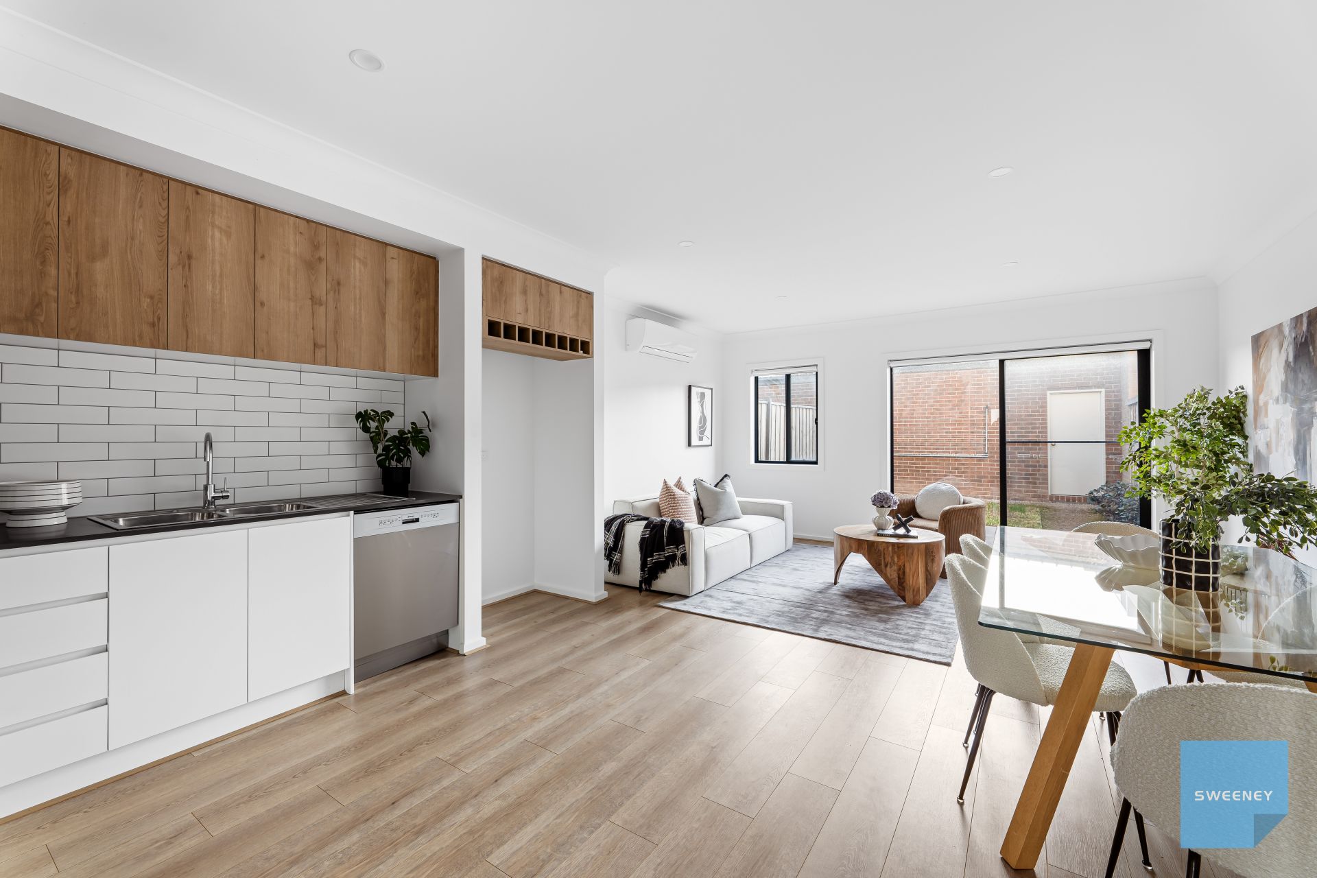 58 Mamic Boulevard, Fraser Rise - Thumbnail 8