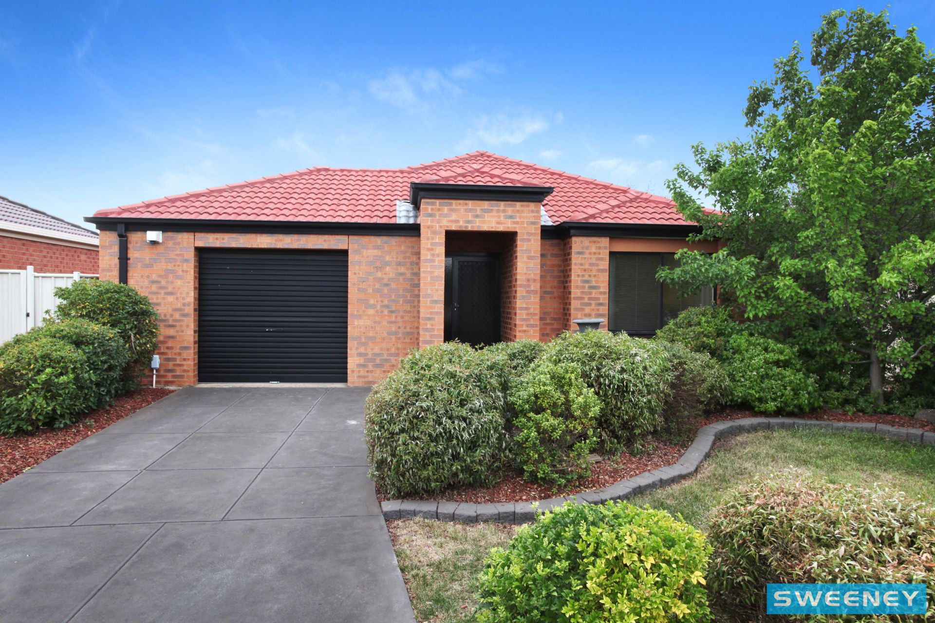 11 Stoneman  Turn, Caroline Springs - Thumbnail 2