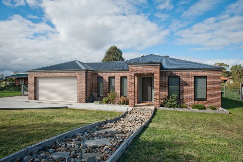 2C Lay Street, Ballan - Thumbnail 2