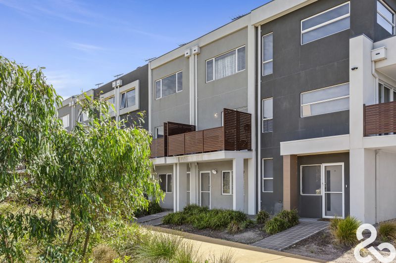25 Chanticleer Drive, Mernda