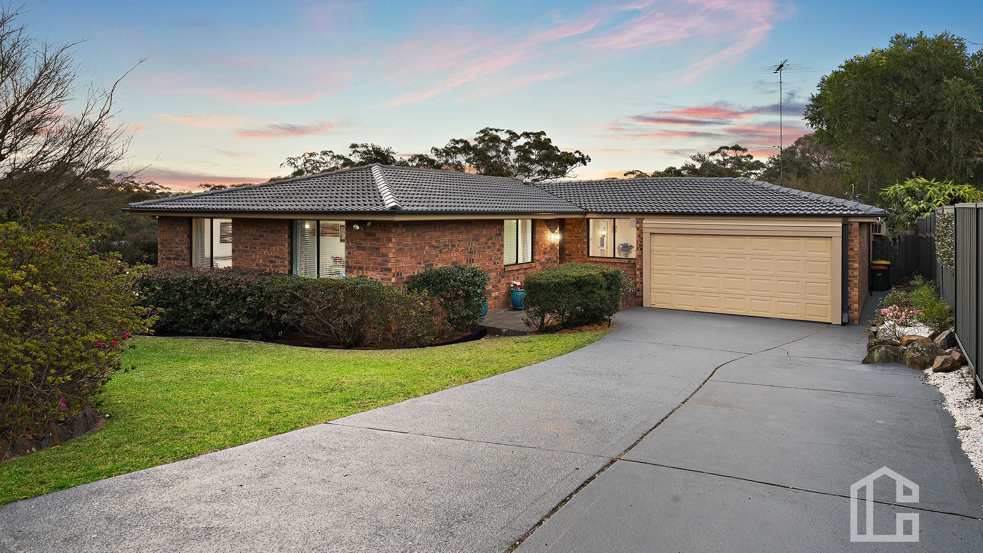 22 Dawn Crescent, Mount Riverview Chapman Real Estate