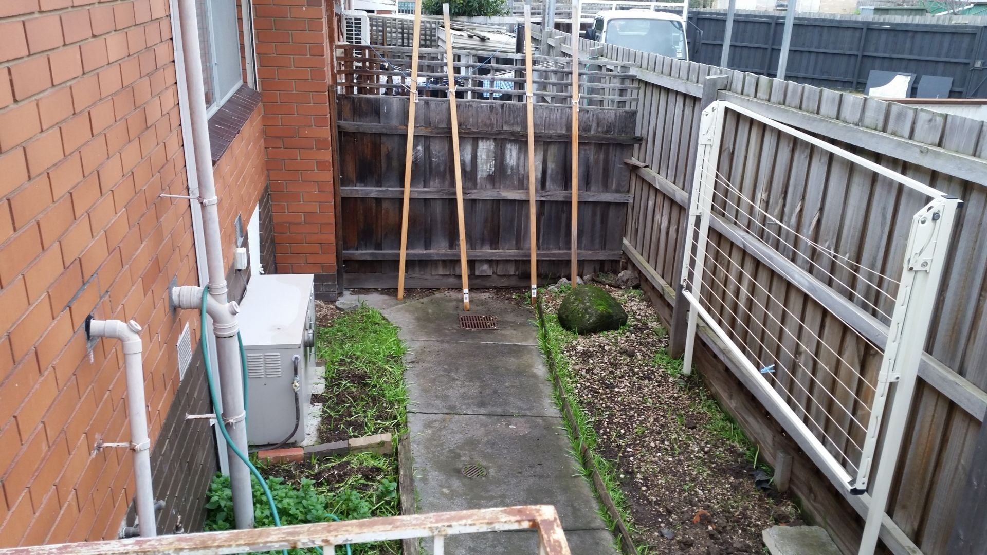 Affordable & Stylish Two Bedroom Unit with Heating & Cooling!