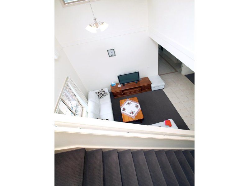 24 Central Parkway, Caroline Springs - Thumbnail 8