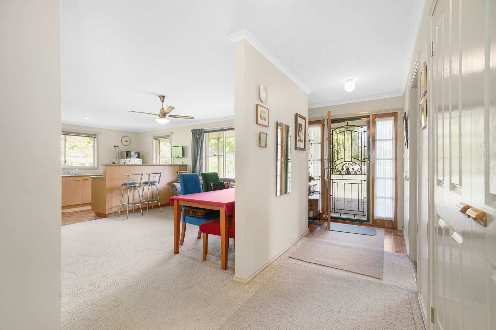 305 Stag Road, Kingston, Kingston - Thumbnail 5