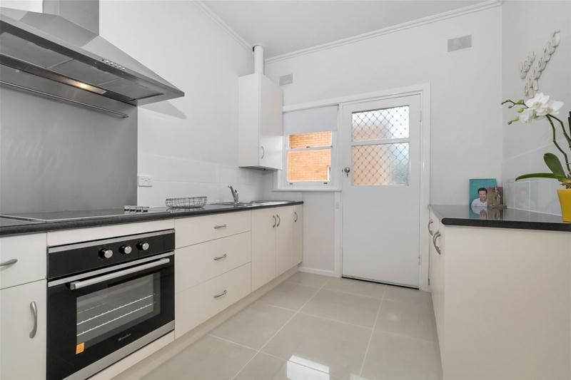4/38 Hulbert Street Hove SA, Hove - Image 1