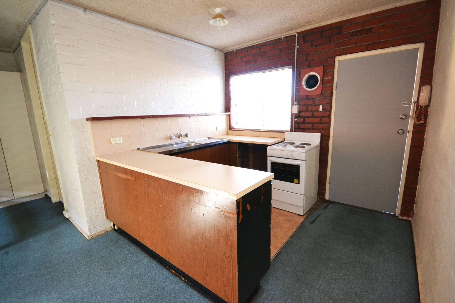 STUDIO APARTMENT IN THE HEART OF PRESTON