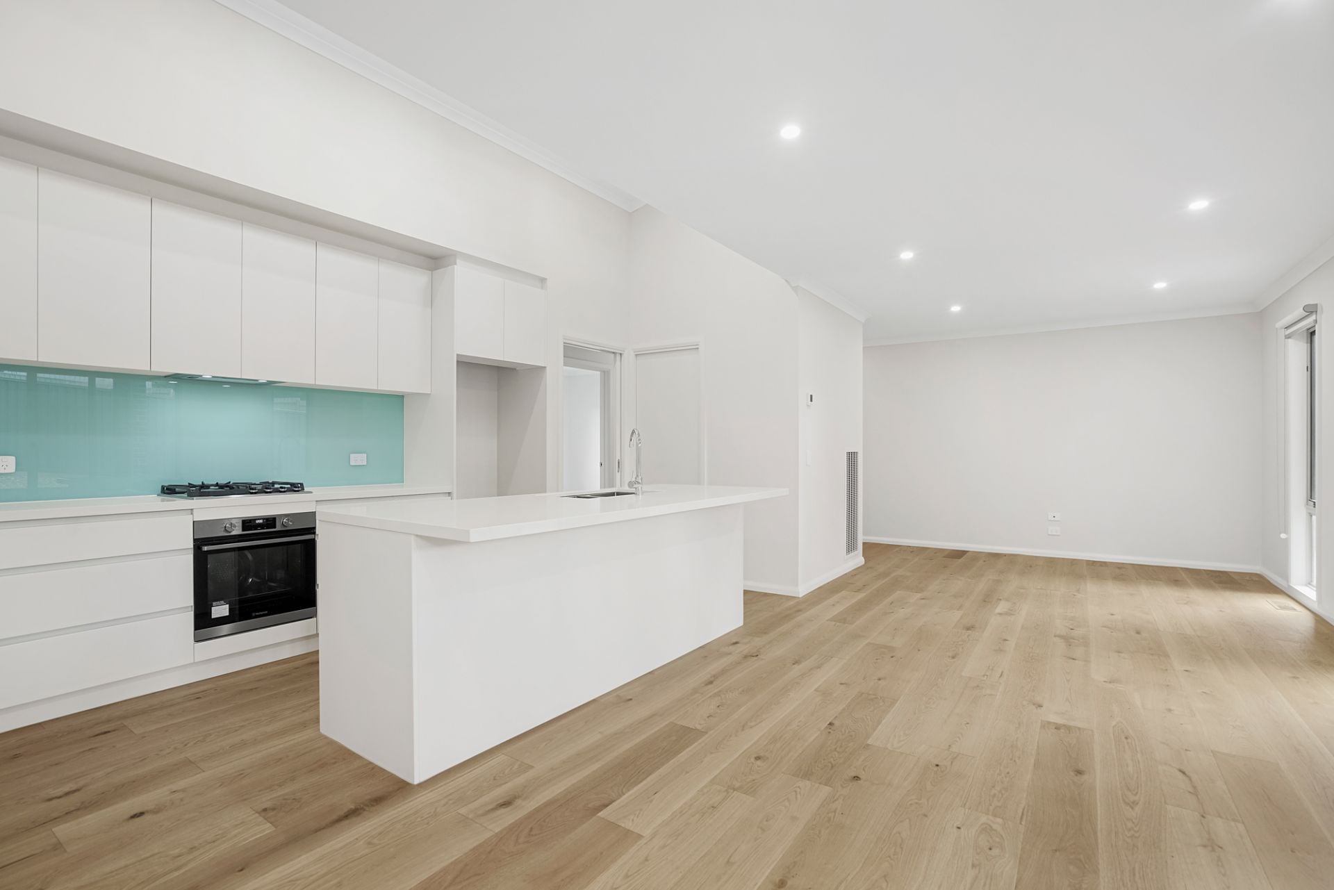 16 Catalina Court Ballarat East VIC, Ballarat East - Thumbnail 6
