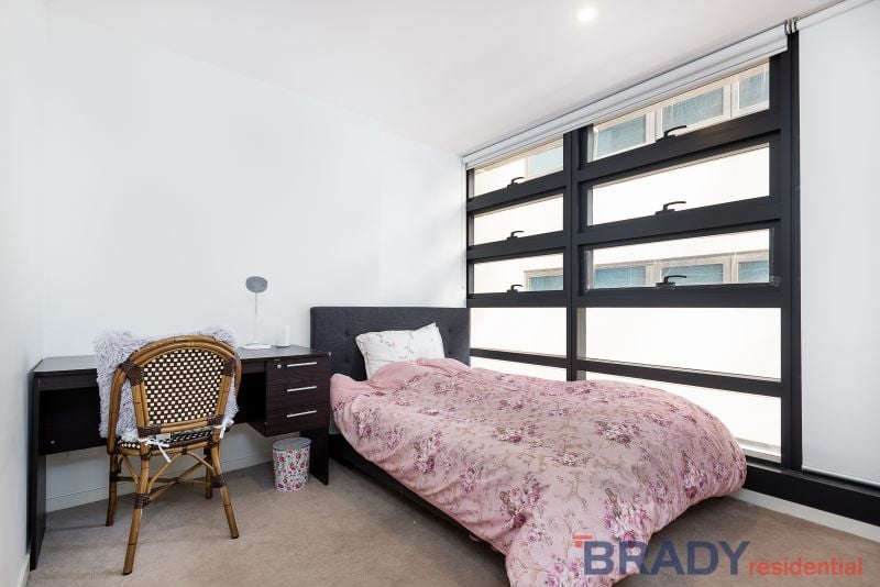 1209/8 Sutherland Street MELBOURNE VIC, Melbourne - Thumbnail 3
