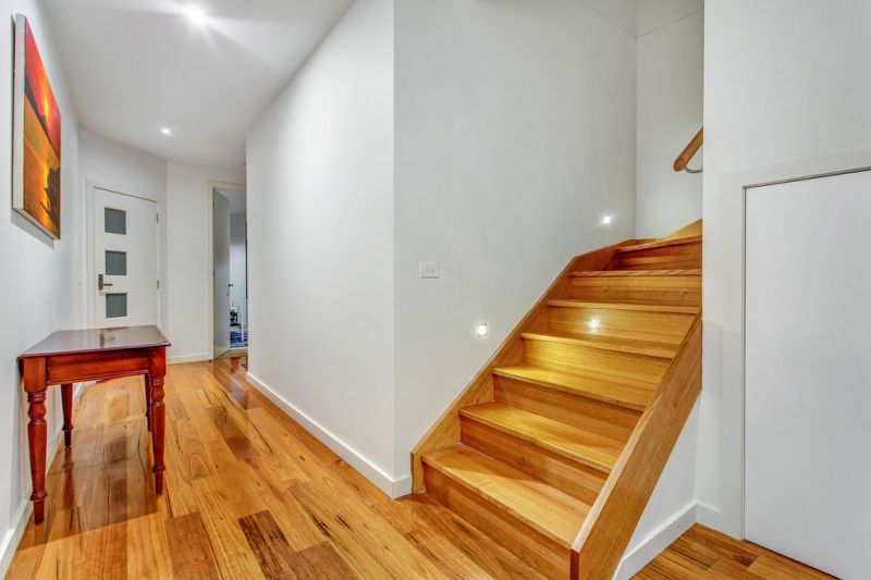 32 MacDonald Avenue, Altona North - Thumbnail 6