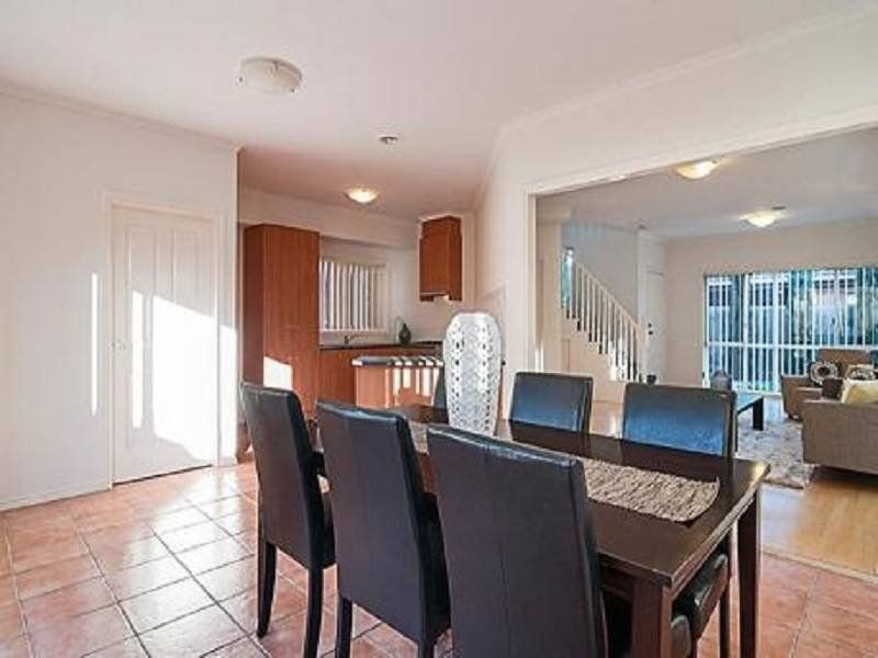 2/4 Upton Street, Altona - Thumbnail 8