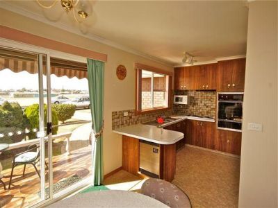 1/147 Gunn Street, DEVONPORT, Devonport - Thumbnail 3