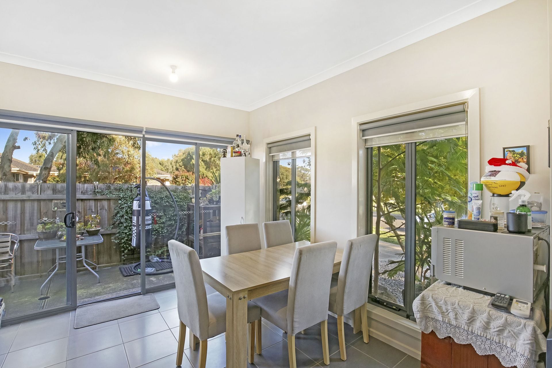 IMMACULATE 2 BEDROOM TOWNHOUSE