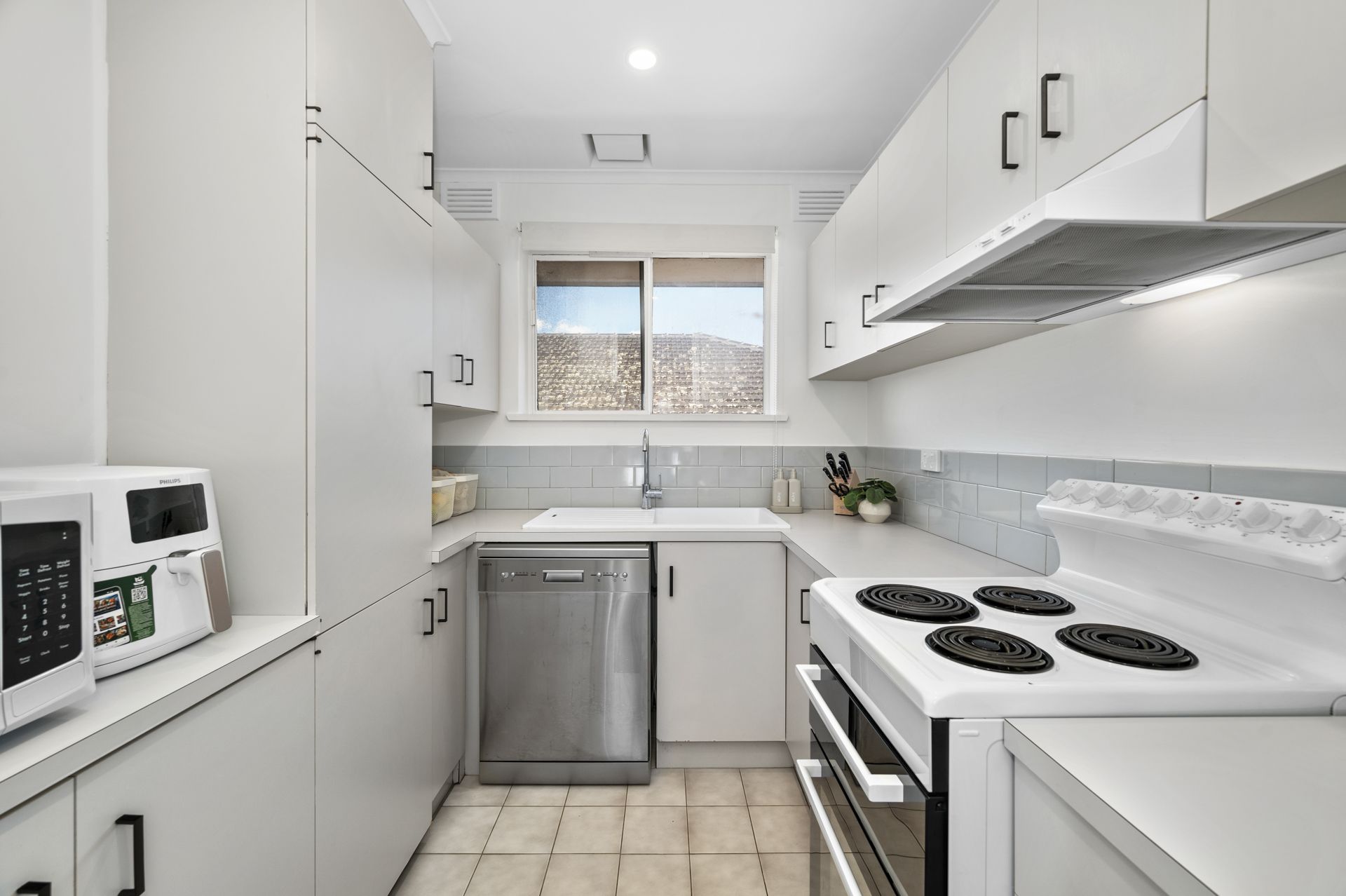 Essendon Gem: Stylish & Convenient