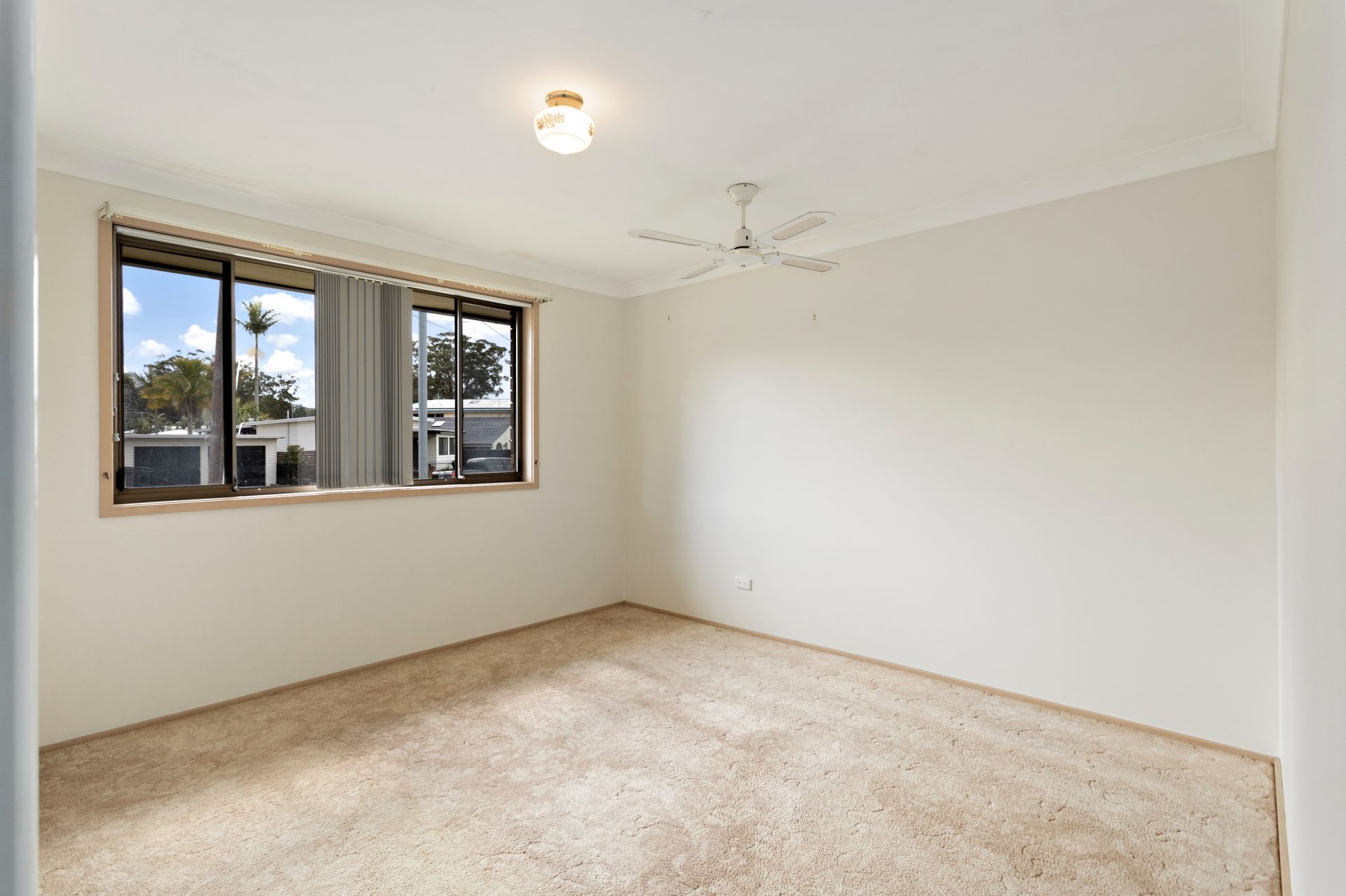 Real Estate For Sale 42 Buckingham Road Berkeley Vale , NSW