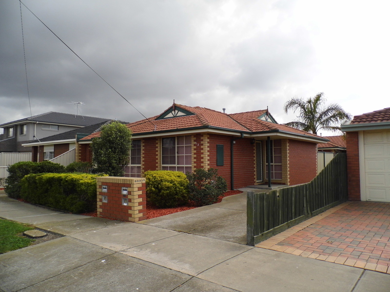 WELL LOCATED TWO BEDROOM UNIT