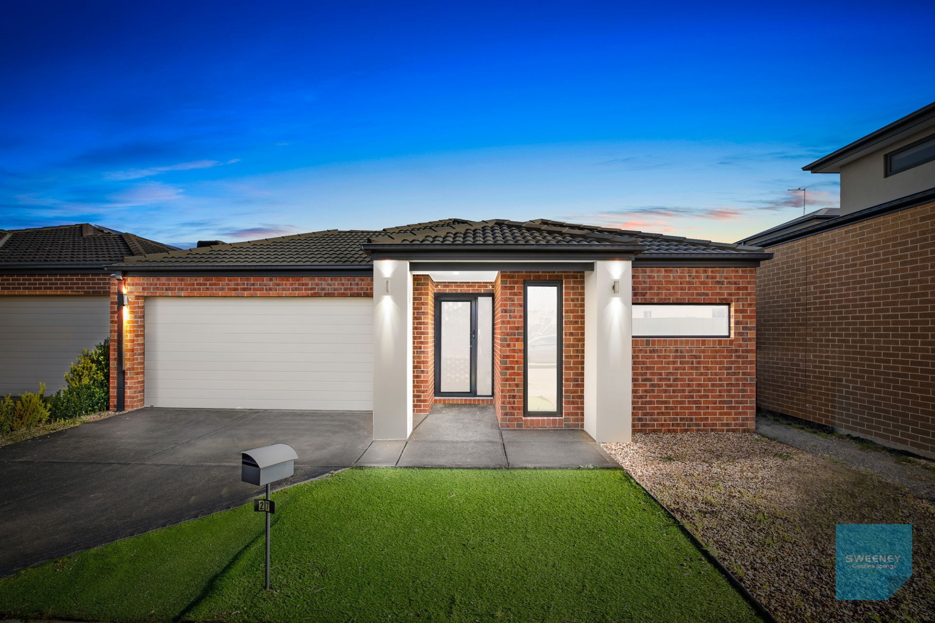 27 Moore Drive, Fraser Rise - Thumbnail 2
