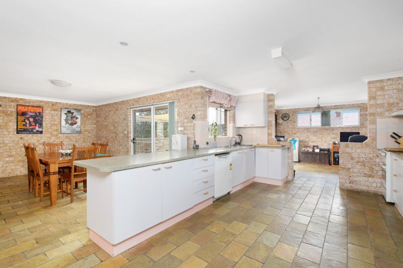 203 Granite Street Port Macquarie NSW, Port Macquarie - Thumbnail 2