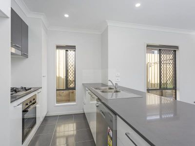 27 Lacilo, Riverstone
