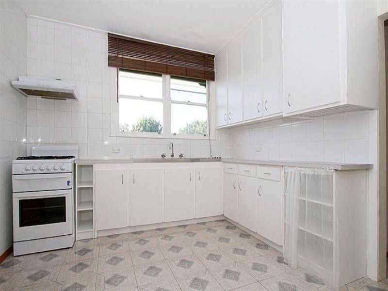 67 Whitelaw Street, Reservoir